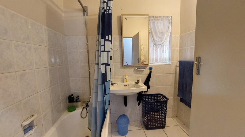 4 Bedroom Property for Sale in Chrismar Western Cape